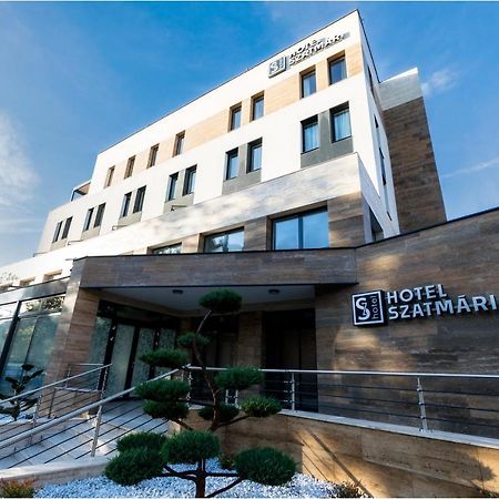 Hotel Szatmari & Etterem Jászberény Eksteriør bilde